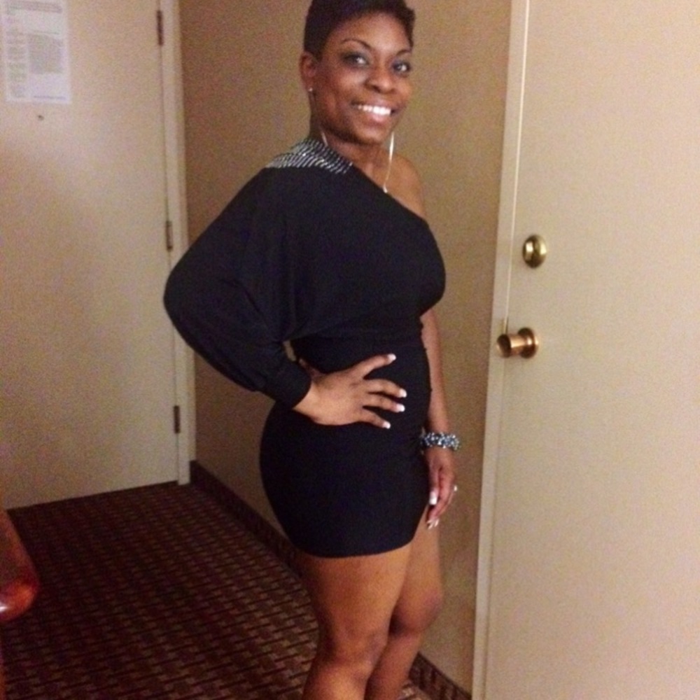 Black Bodycon dress